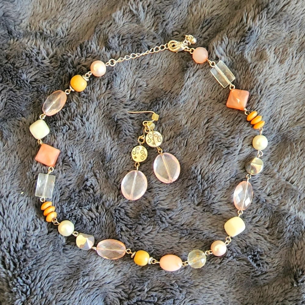 Beaded necklace and earrings set
